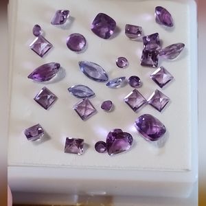 Loose amethyst gemsones